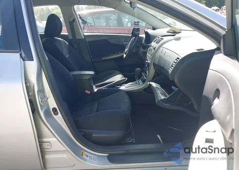 2010 Toyota Corolla z USA, uszkodzony, nr VIN 2T1BU4EE4AC396644